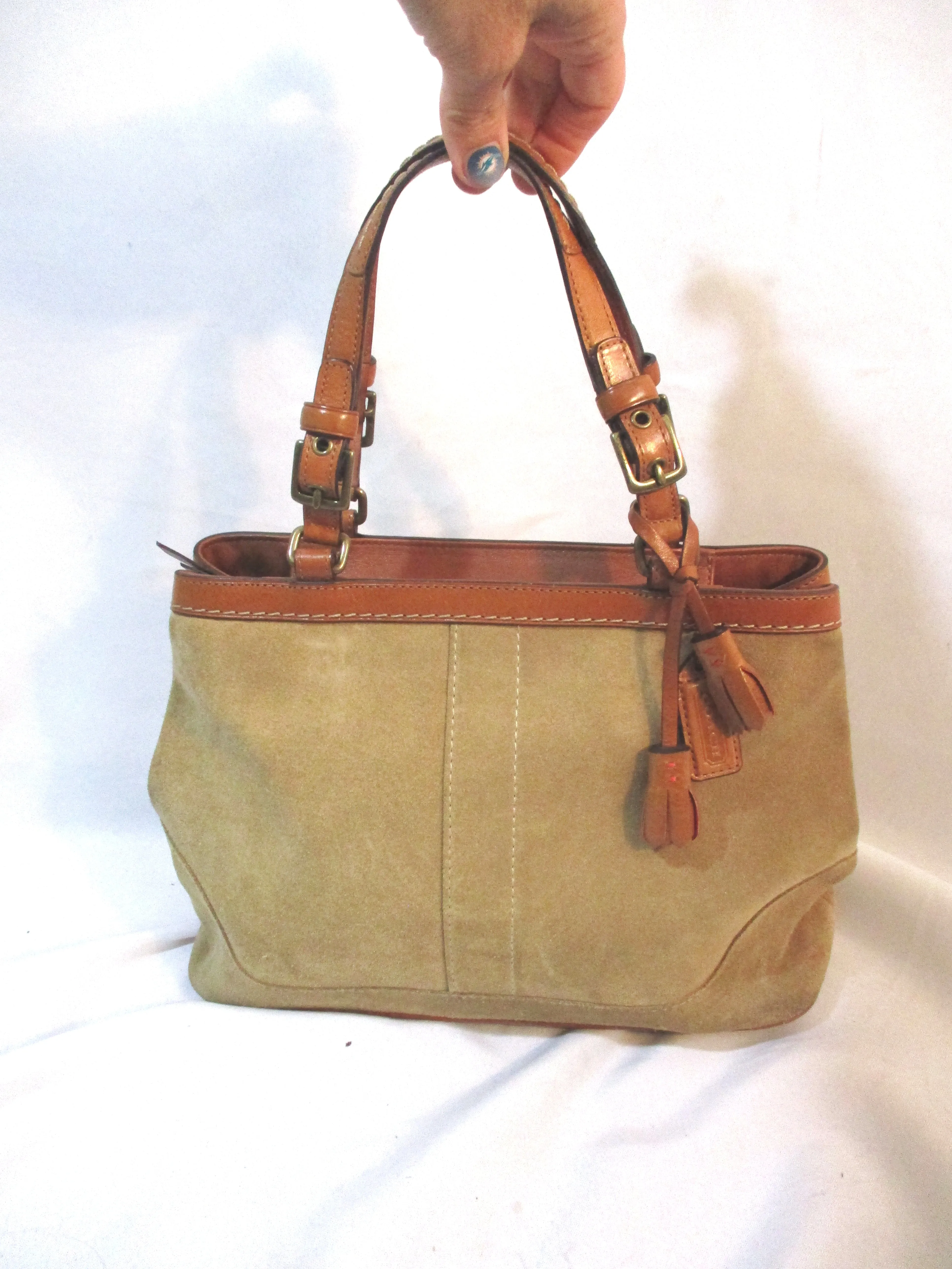COACH 7476 HAMPTON TASSEL Tote Shoulder Bag Purse CAMEL