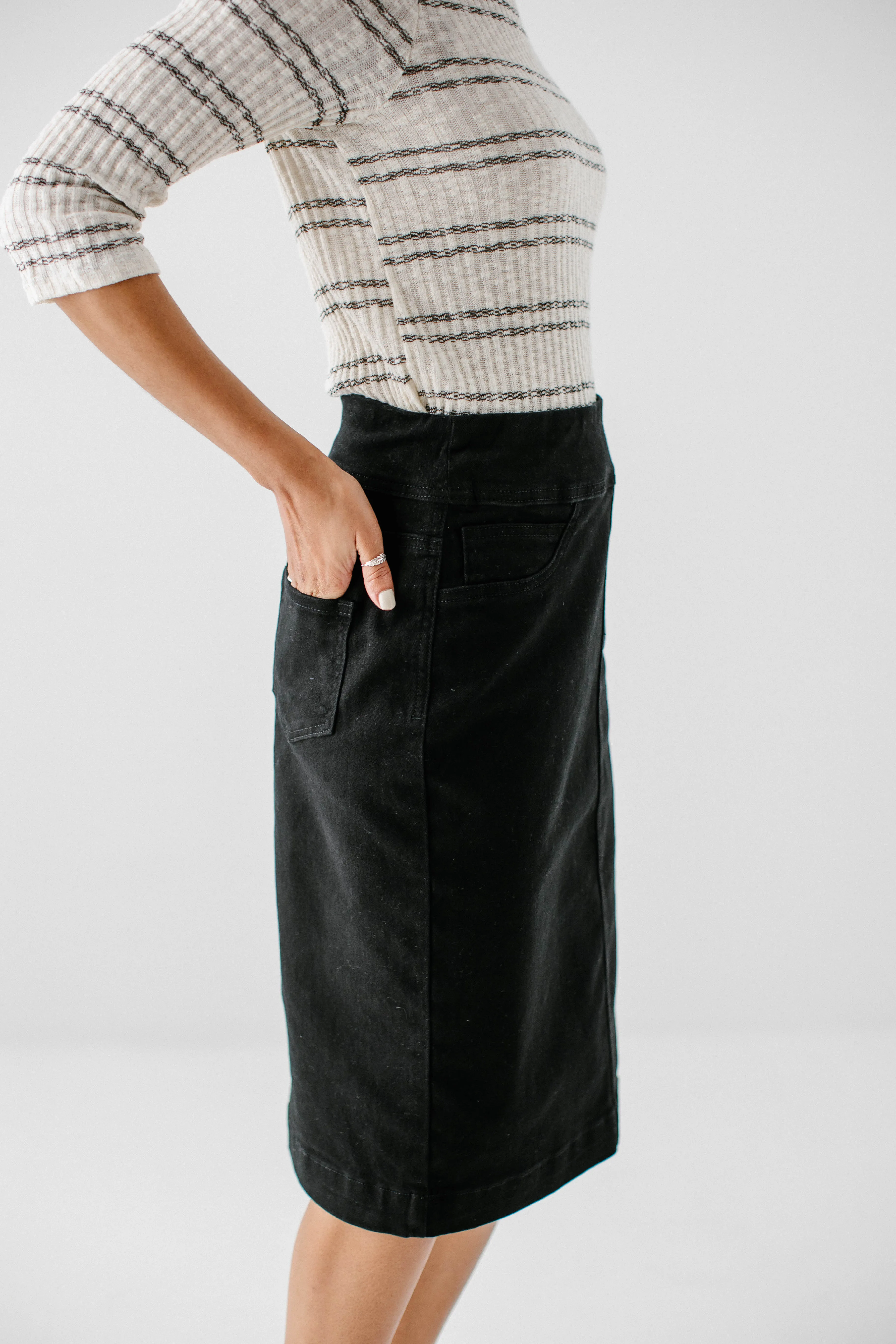 'Sara' Stretch Denim Skirt in Black